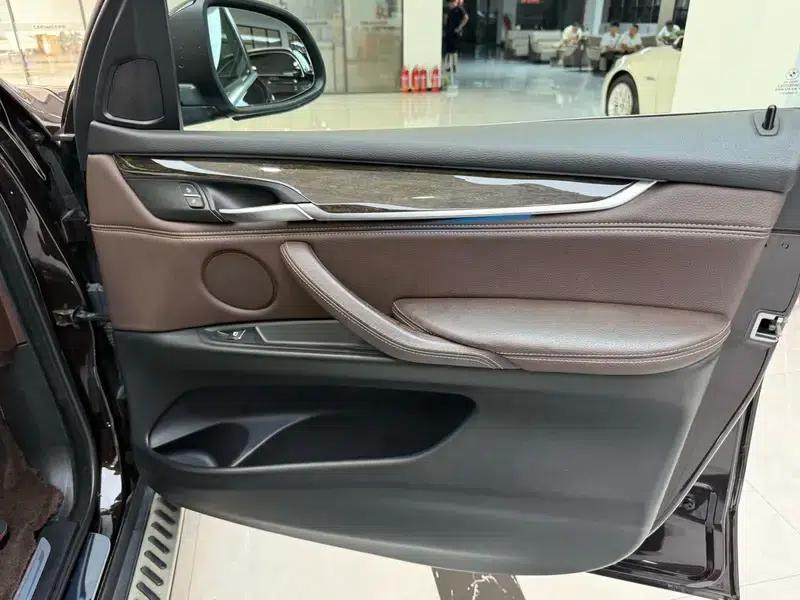 2015 BMW X5 3.0T Automatic AWD 5-seater Factory Custom Edition — миниатюра 12