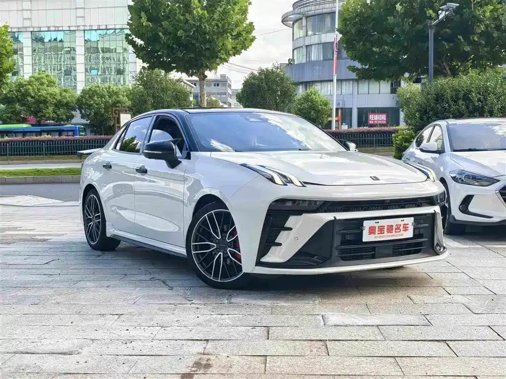 Lynk & Co 03 2025 2.0TD DCT Champion Edition Pro — миниатюра 3