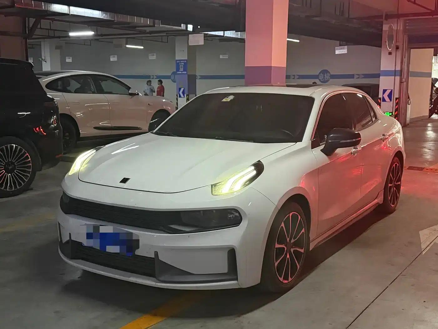 Lynk & Co 03 2018 1.5TD DCT Sport Edition (National V Emission Standard) — миниатюра 1