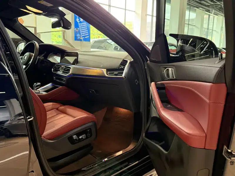 BMW X6 2021 xDrive40i Luxury M Sport Package — миниатюра 30