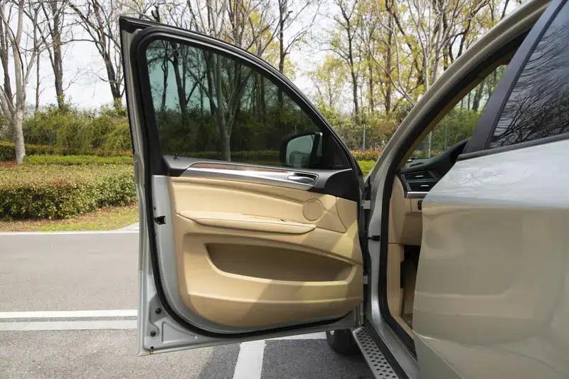 BMW X6 2009 xDrive35i — миниатюра 28
