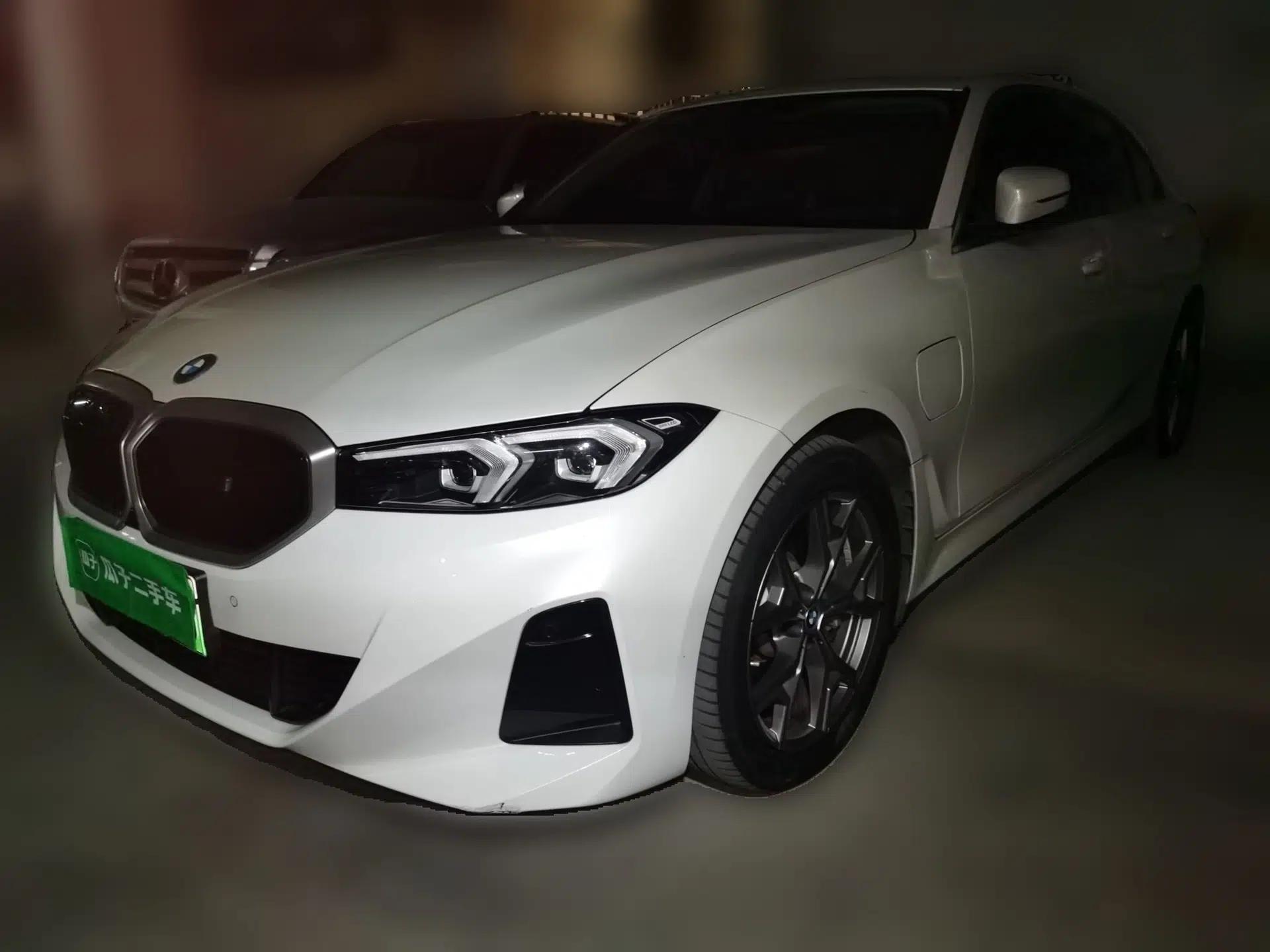 BMW i3 2022 eDrive 35 L — миниатюра 1