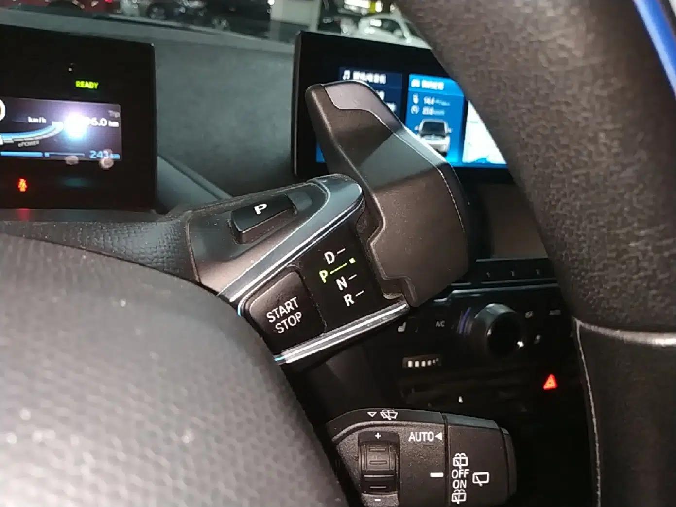 BMW i3 2019 Fast Charging Edition — миниатюра 21