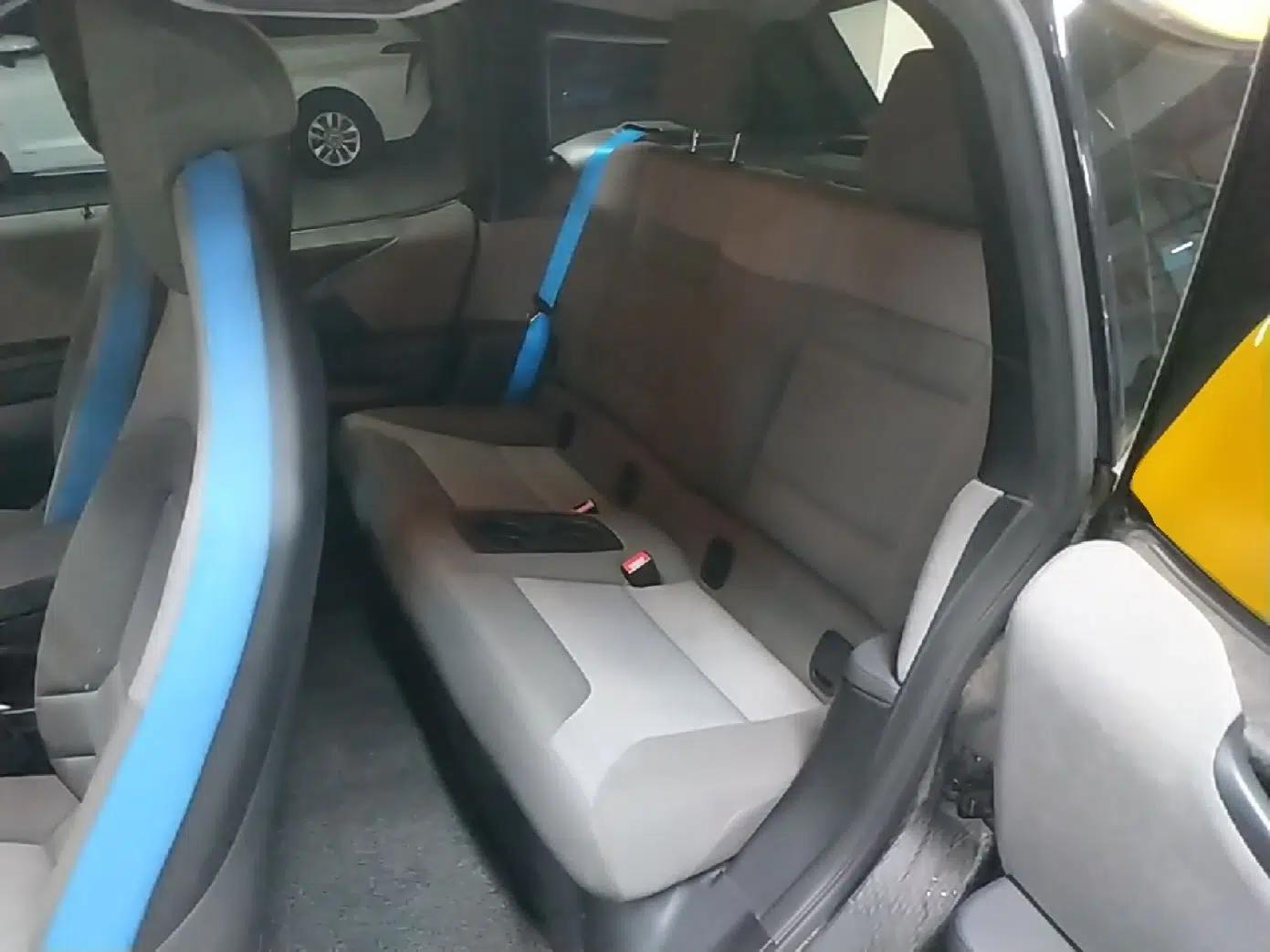 BMW i3 2019 Fast Charging Edition — миниатюра 25