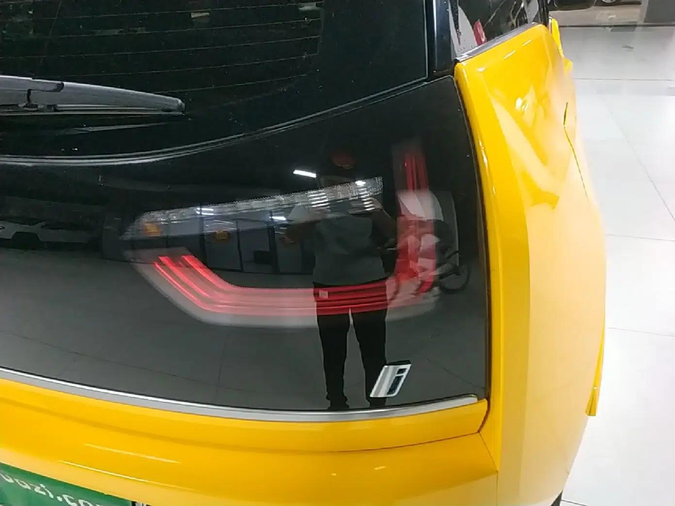 BMW i3 2019 Fast Charging Edition — миниатюра 9
