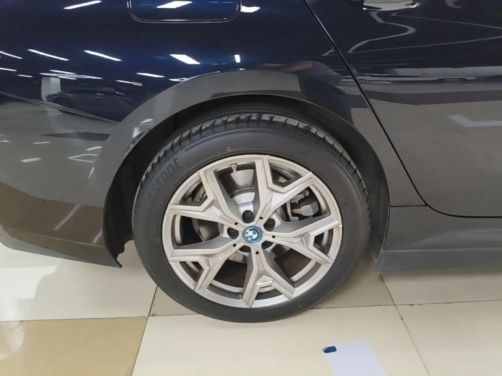BMW i3 2022 eDrive 35 L — миниатюра 11