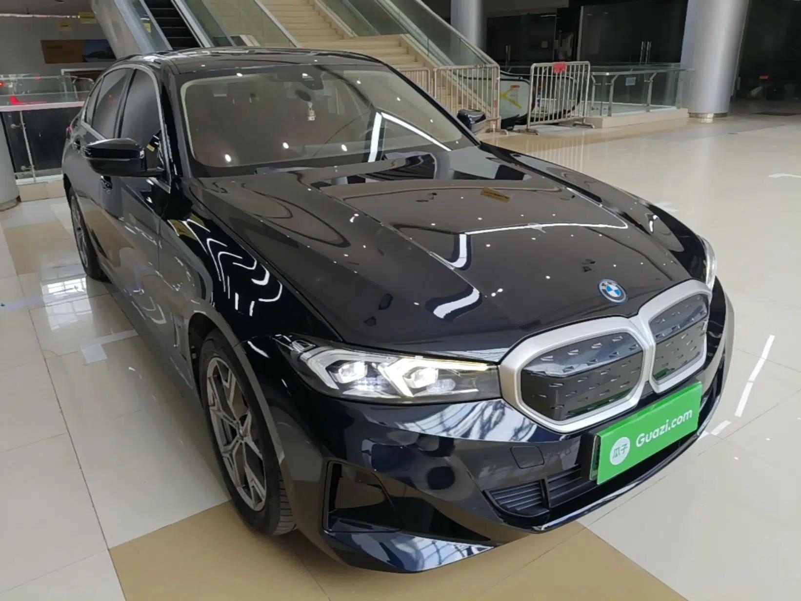 BMW i3 2022 eDrive 35 L — миниатюра 3