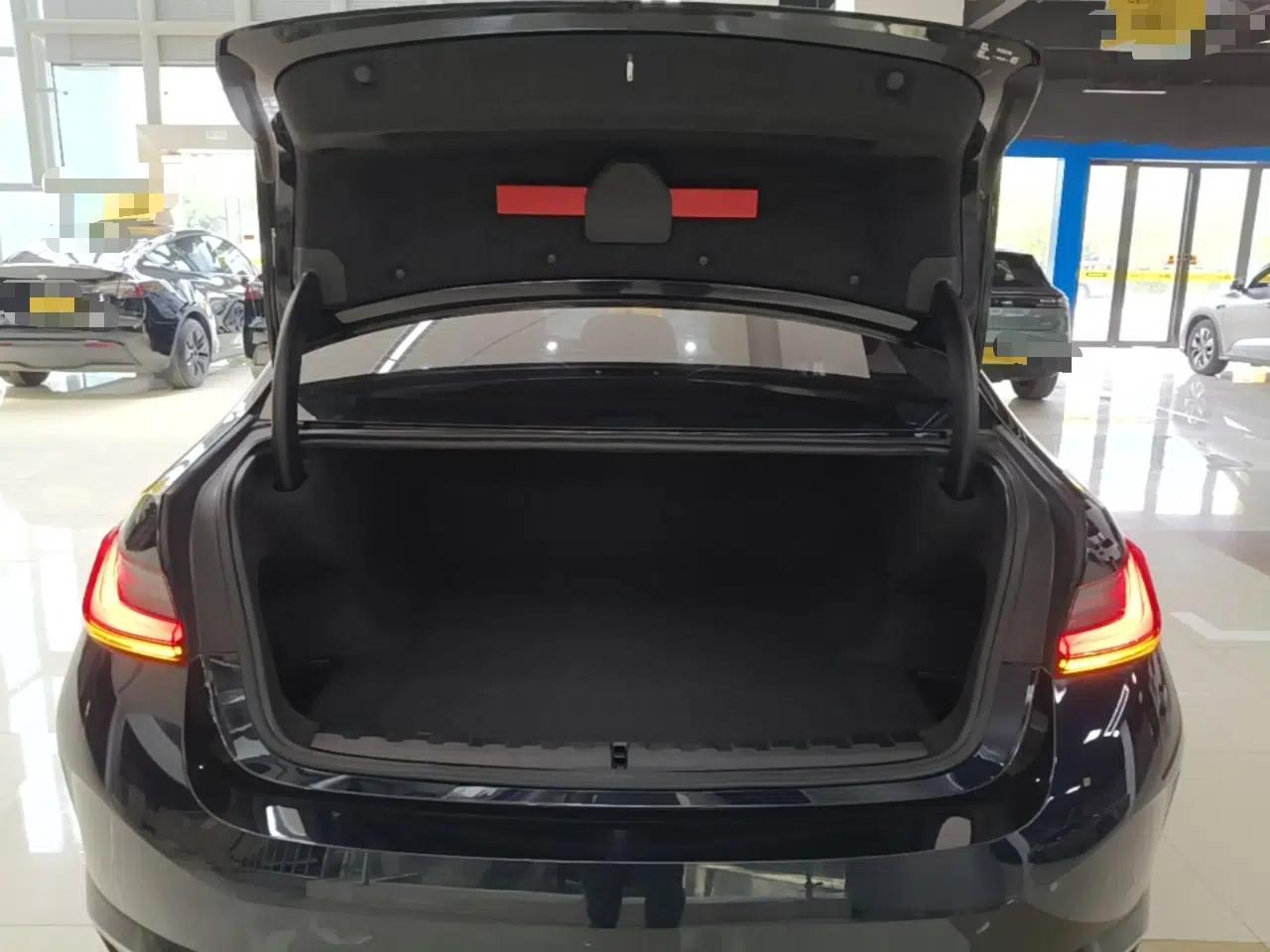 BMW i3 2022 eDrive 35 L — миниатюра 22