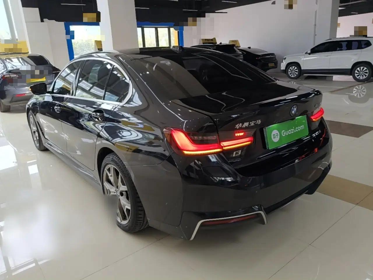 BMW i3 2022 eDrive 35 L — миниатюра 4