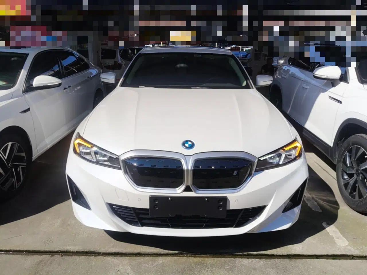 BMW i3 2024 eDrive 35 L — миниатюра 2