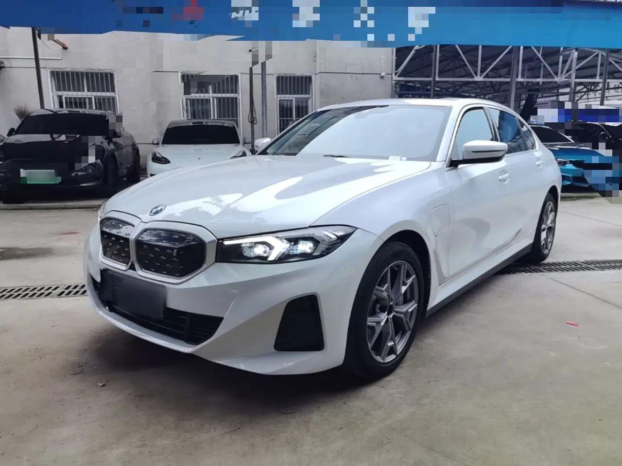 BMW i3 2022 eDrive 35 L — миниатюра 1