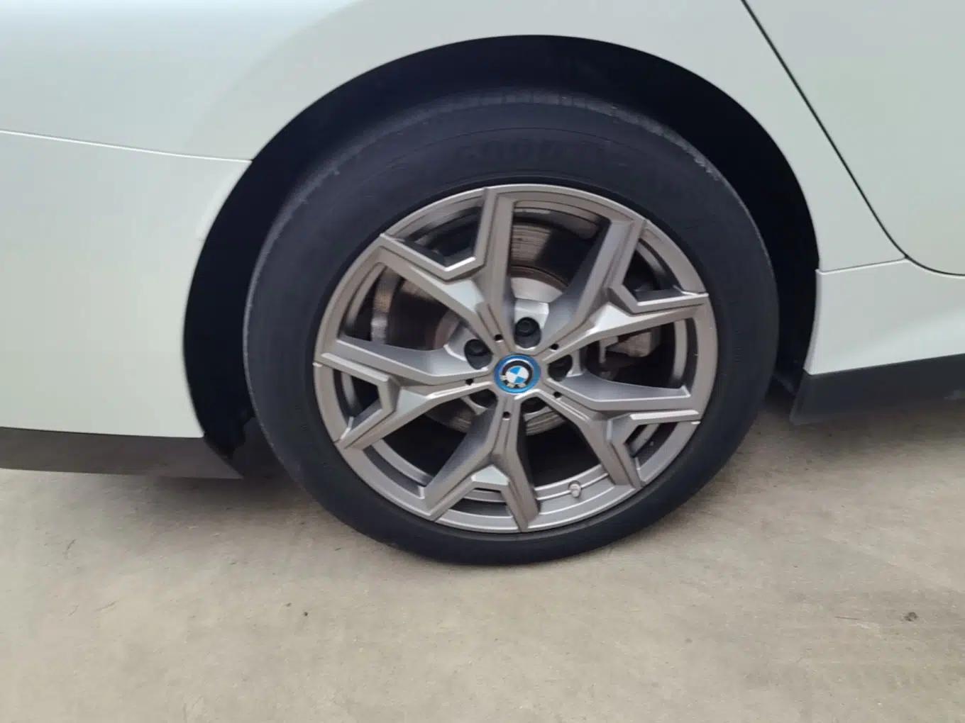 BMW i3 2022 eDrive 35 L — миниатюра 11