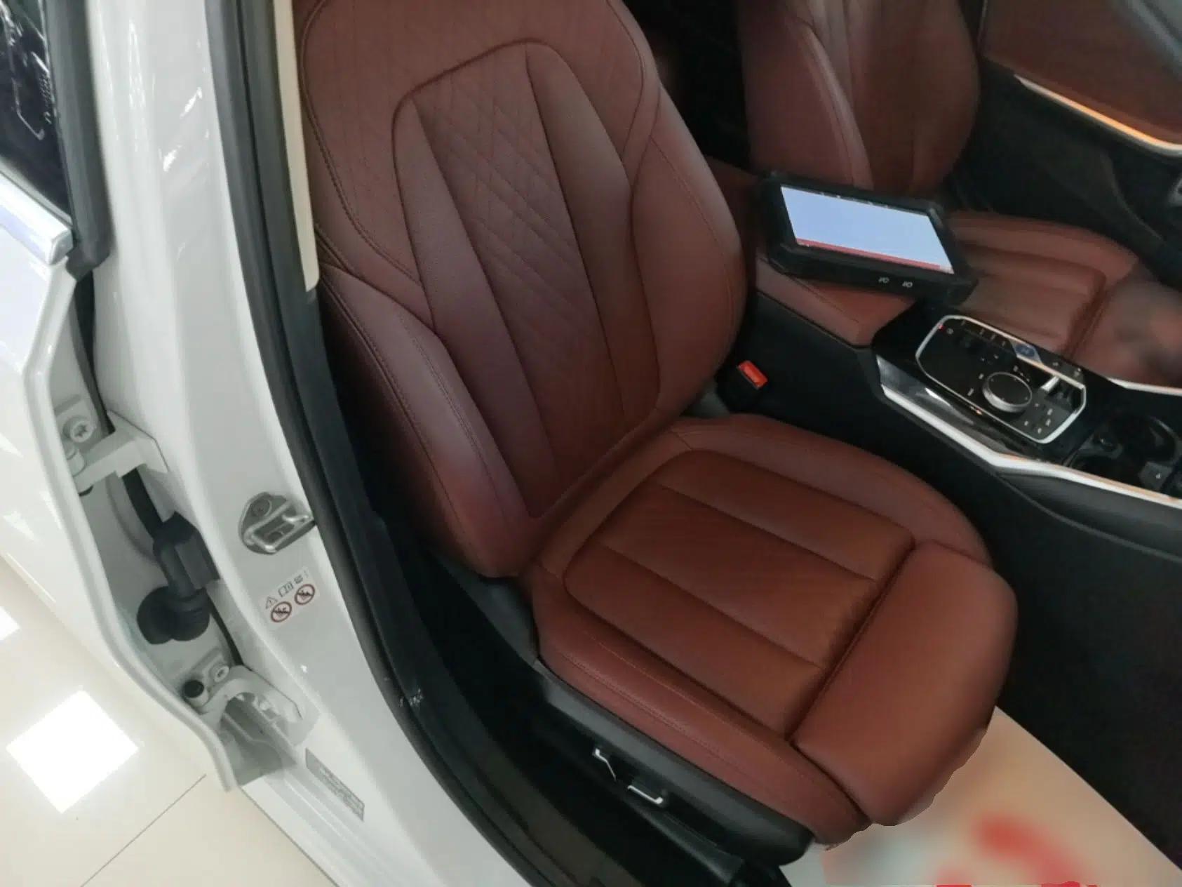 BMW i3 2024 eDrive 35 L — миниатюра 19