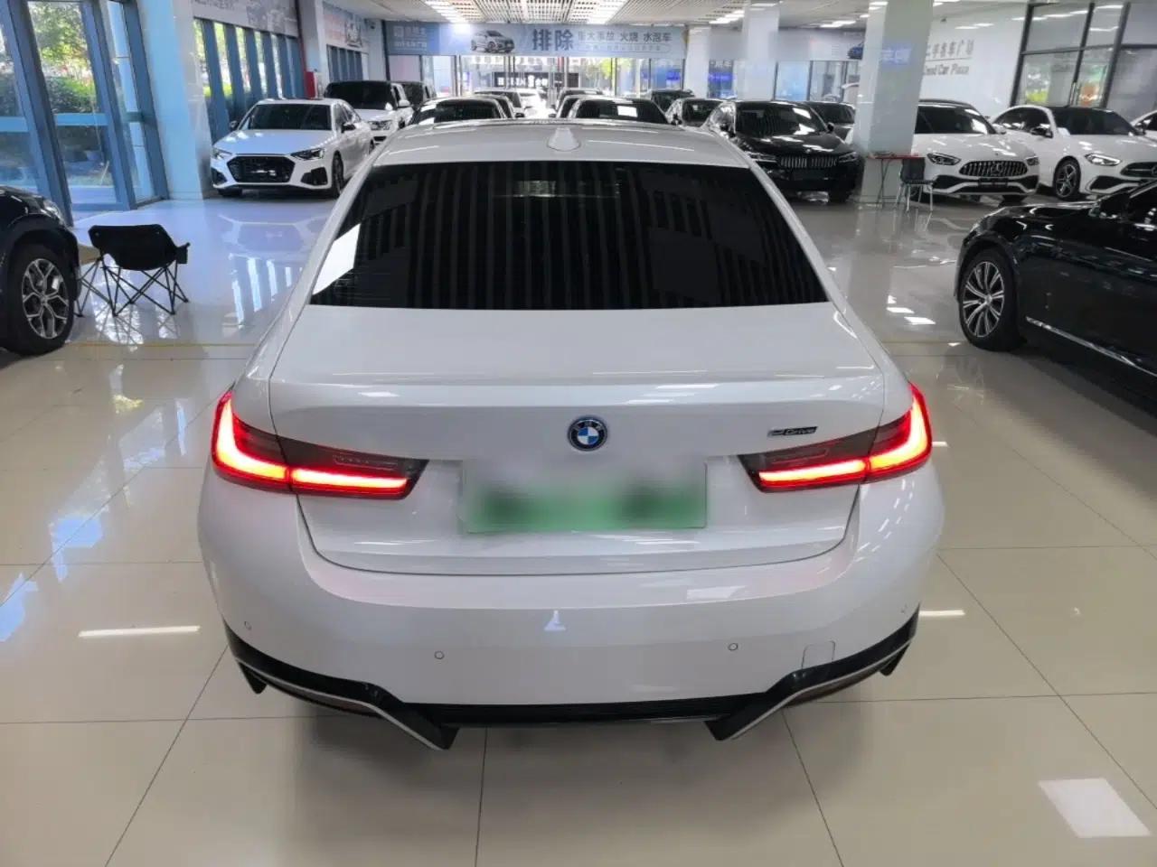 BMW i3 2024 eDrive 35 L — миниатюра 5