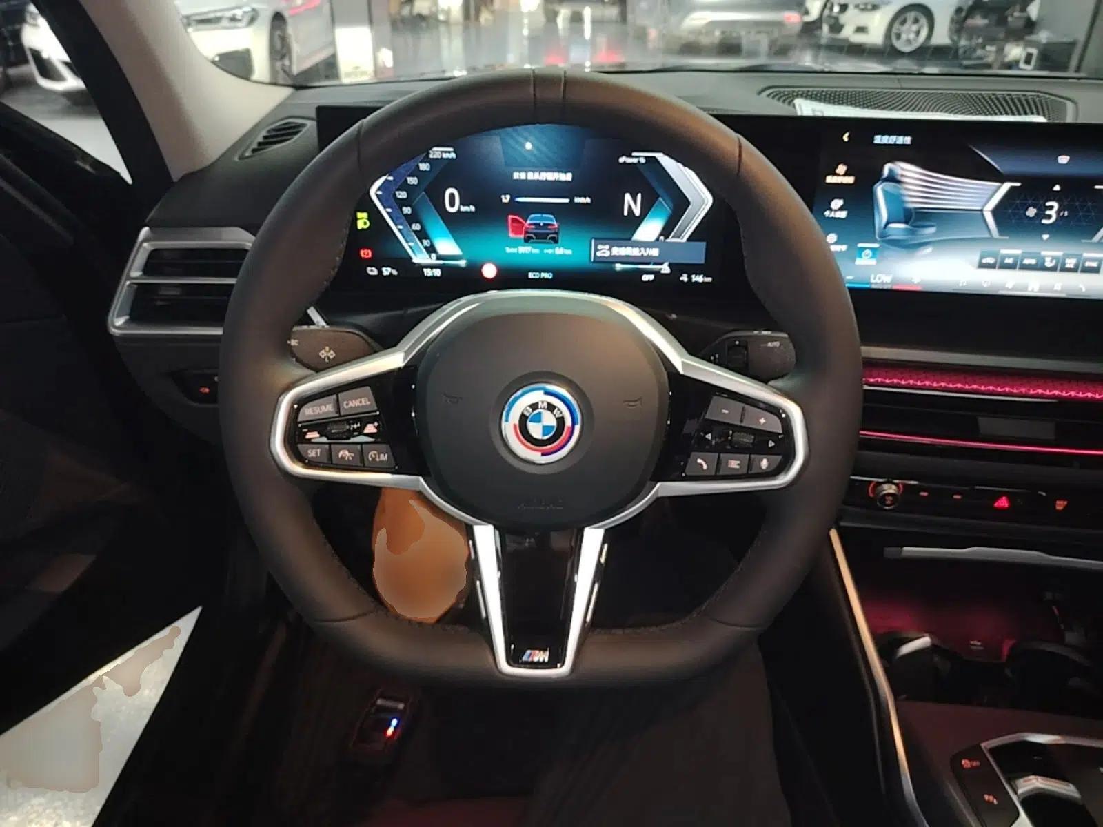 BMW i3 2025 eDrive 35 L — миниатюра 13