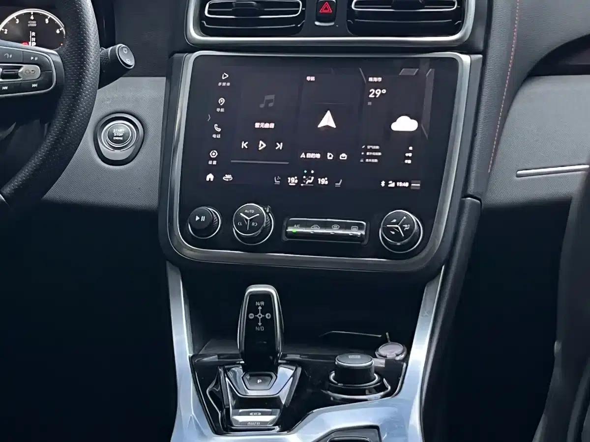 Lynk & Co 01 2019 2.0T AWD Pro Edition (China VI Emission Standard) — миниатюра 13