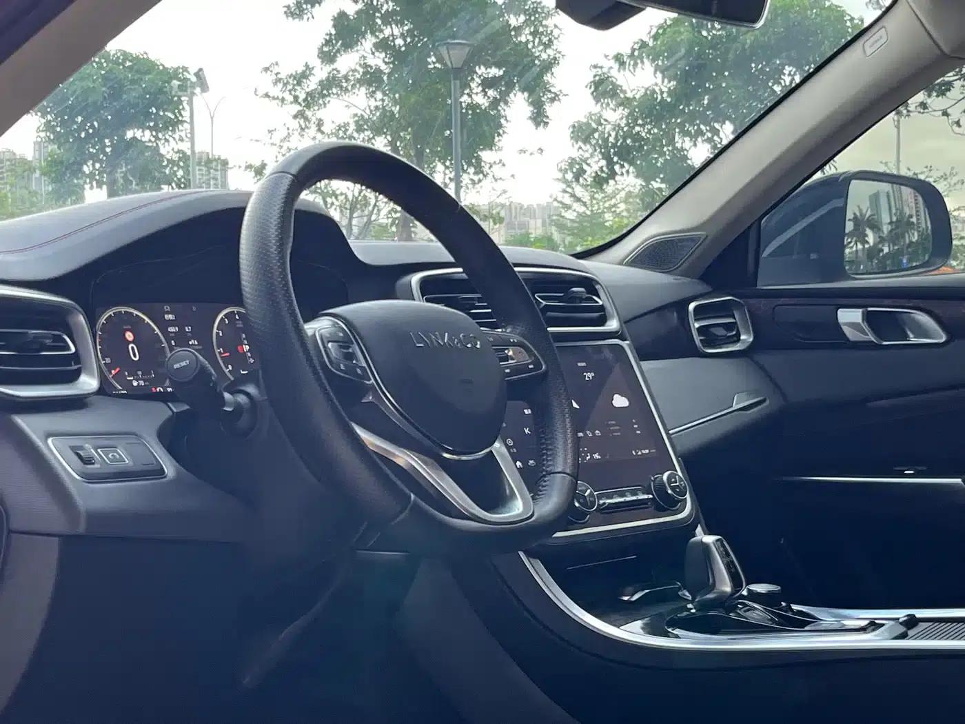 Lynk & Co 01 2019 2.0T AWD Pro Edition (China VI Emission Standard) — миниатюра 10