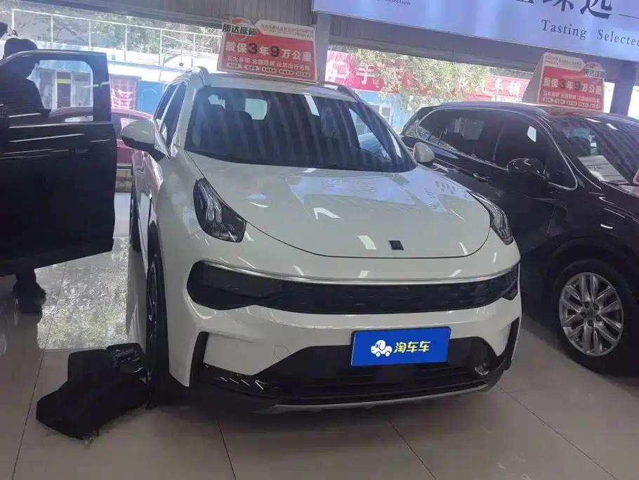 Lynk & Co 01 2021 2.0TD Two-Wheel Drive Pro — миниатюра 2