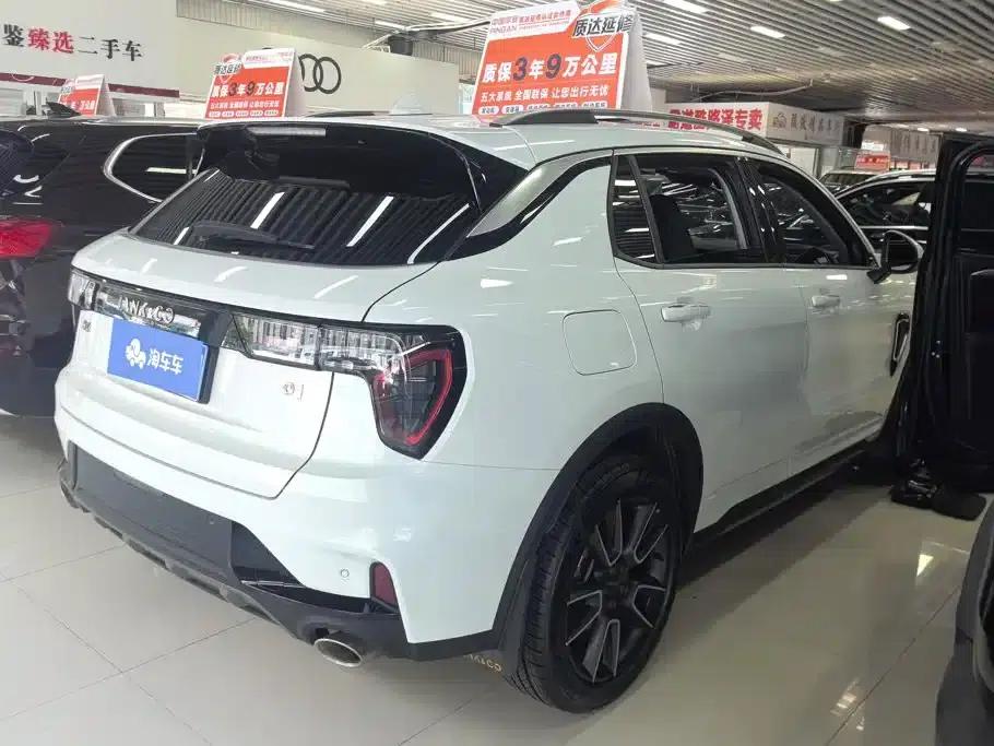 Lynk & Co 01 2021 2.0TD Two-Wheel Drive Pro — миниатюра 3