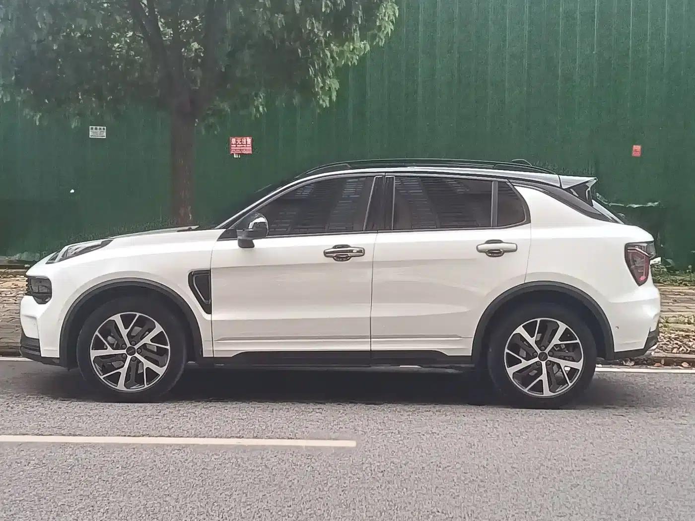 Lynk & Co 01 2021 2.0TD AWD Halo — миниатюра 5