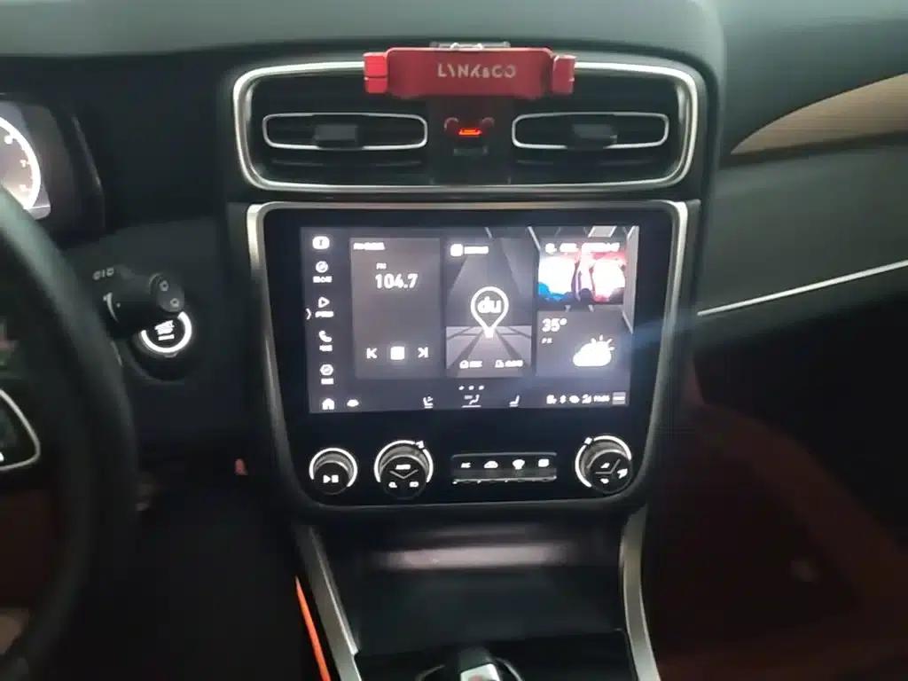 Lynk & Co 01 2019 2.0T 2WD Pro Edition (China VI Emission Standard) — миниатюра 13