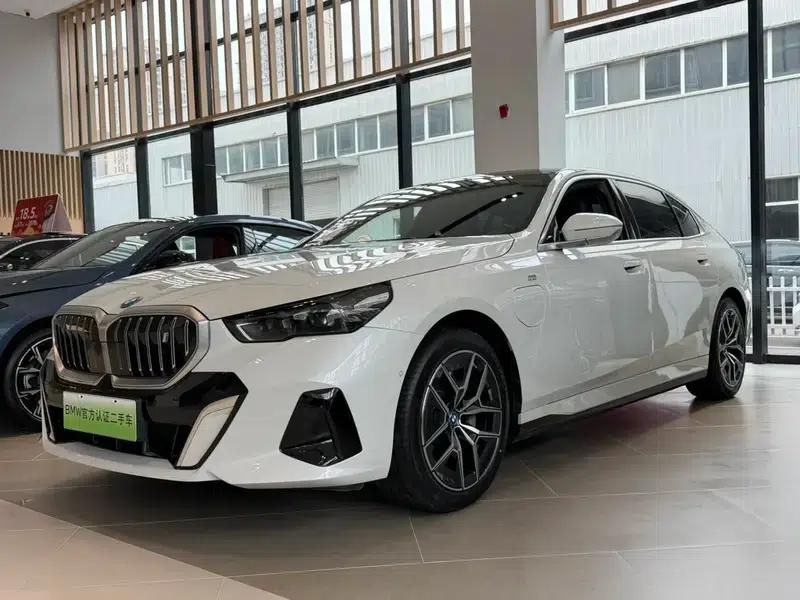 BMW i5 2024 eDrive35L M Sport Package — миниатюра 1
