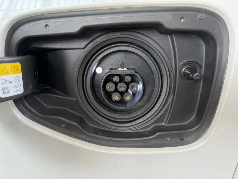 BMW i5 2024 eDrive35L M Sport Package — миниатюра 6