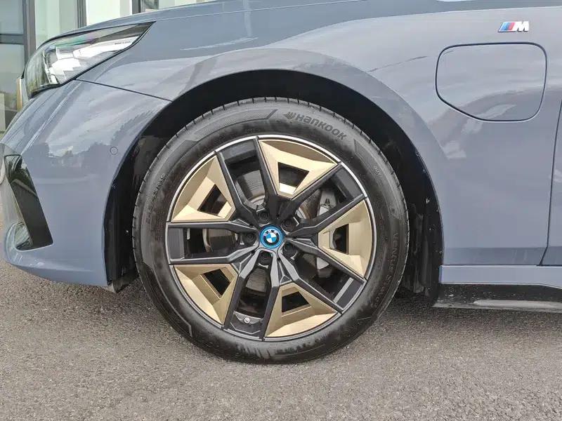 BMW i5 2024 eDrive35L Premium M Sport Package — миниатюра 16