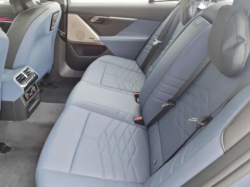 BMW i5 2024 eDrive35L Premium M Sport Package — миниатюра 29
