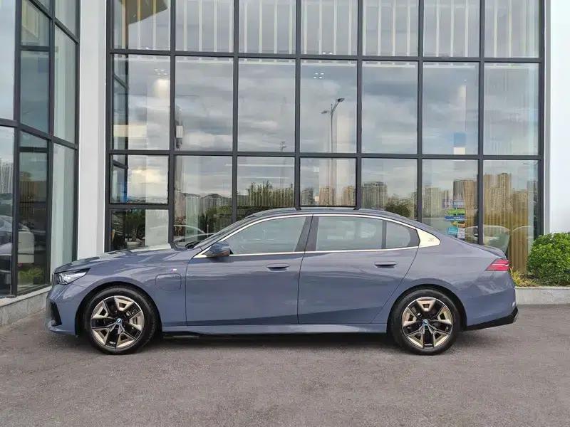 BMW i5 2024 eDrive35L Premium M Sport Package — миниатюра 4