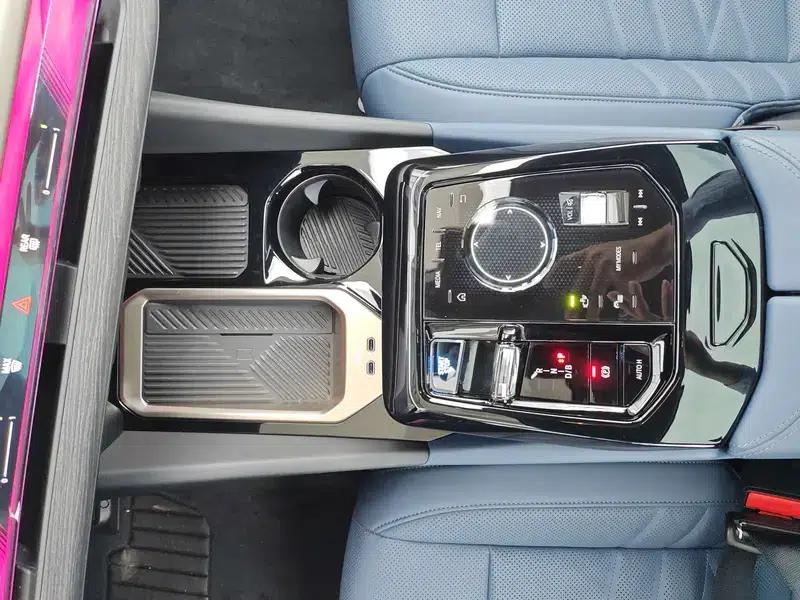 BMW i5 2024 eDrive35L Premium M Sport Package — миниатюра 31