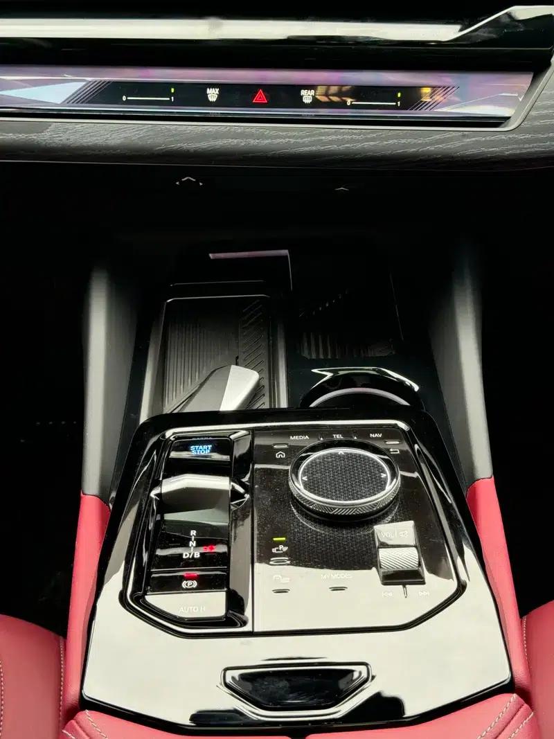BMW i5 2024 eDrive35L Premium Luxury Package — миниатюра 8