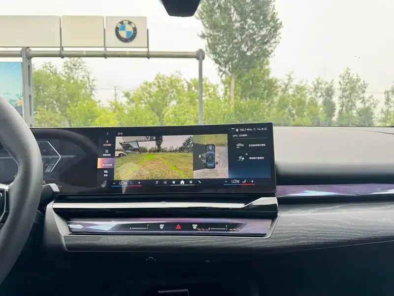 BMW i5 2024 eDrive35L Premium Luxury Package — миниатюра 10