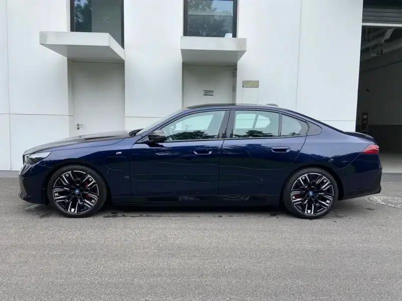 BMW i5 (Imported) 2024 M60 xDrive — миниатюра 3
