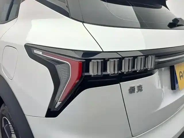 Lynk & Co 06 2023 Remix 1.5T Pro — миниатюра 10