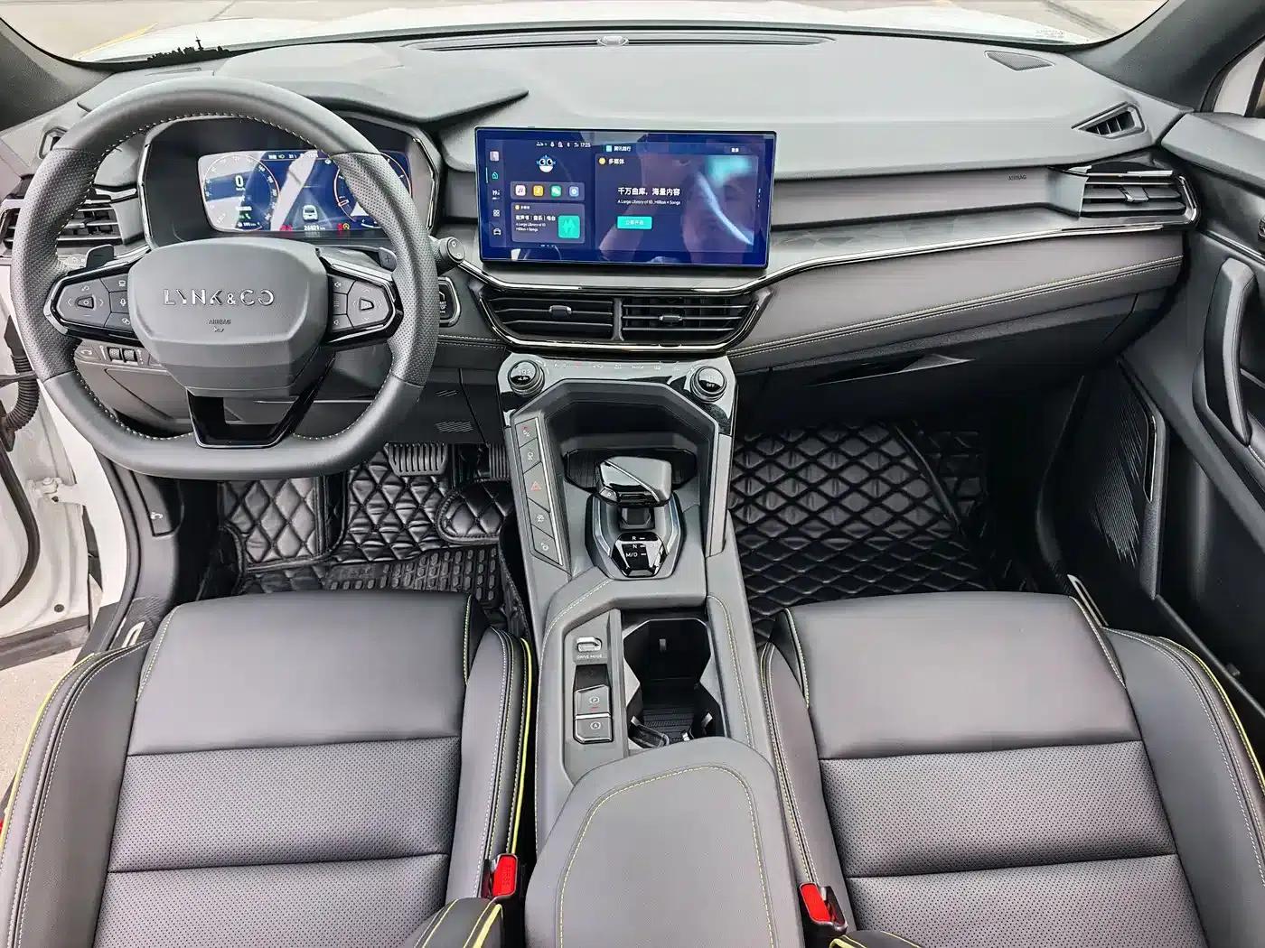 Lynk & Co 06 2023 Remix 1.5T Hero — миниатюра 13