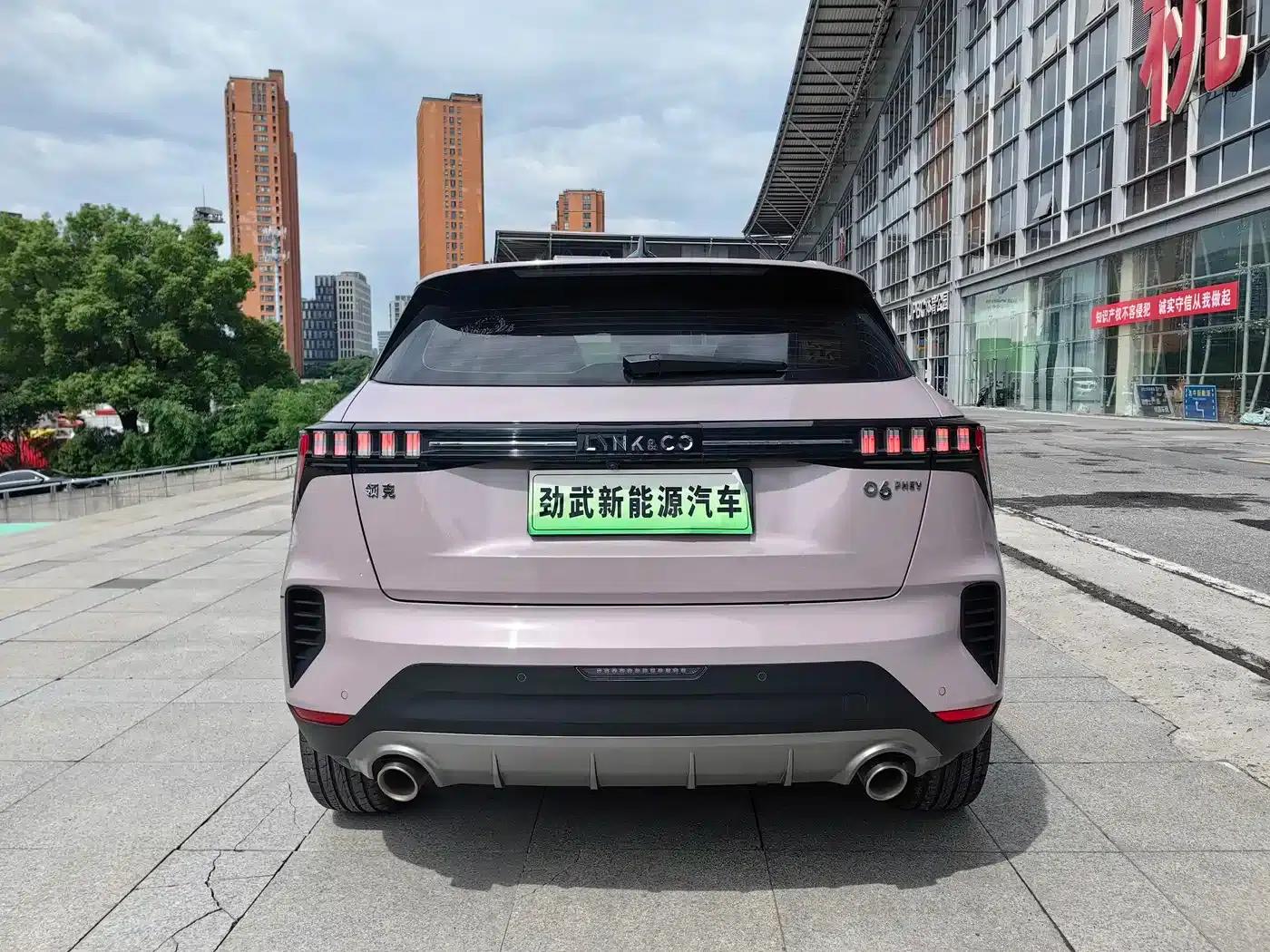 Lynk & Co 06 2021 1.5T Shero Pink Special Edition — миниатюра 6
