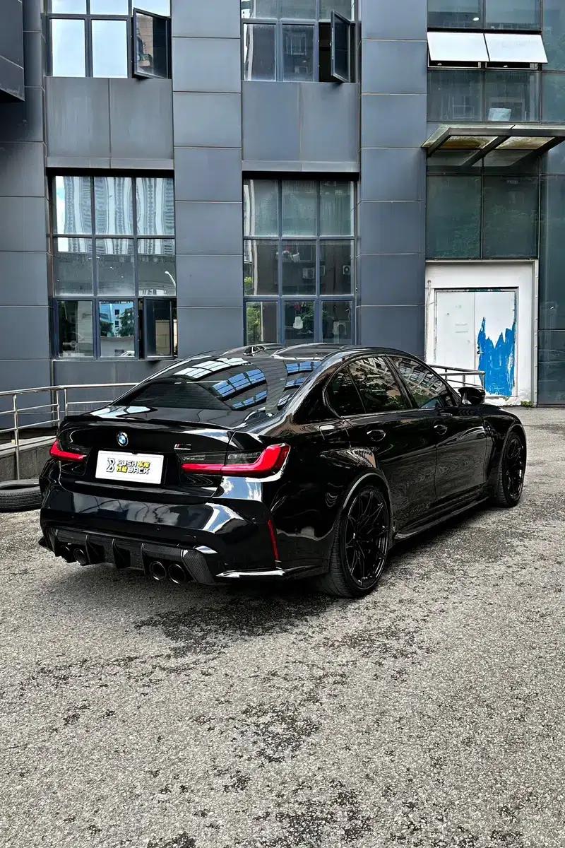 2023 BMW M3 Competition Sedan — миниатюра 5