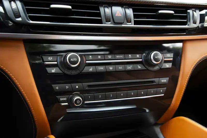 2015 BMW X5 M — миниатюра 18