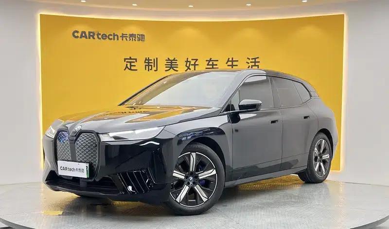 BMW iX 2023 xDrive40 — миниатюра 1