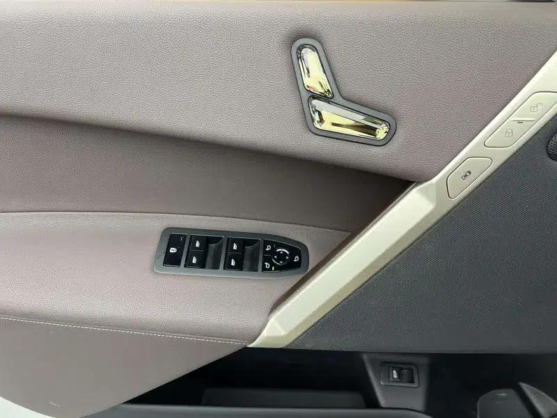 BMW iX 2023 xDrive40 — миниатюра 41