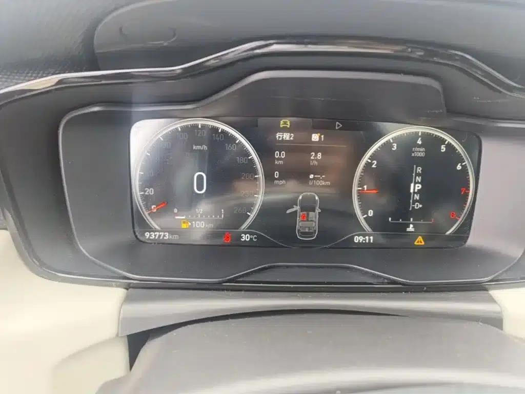 Lynk & Co 02 2019 2.0T Automatic 2WD Funky Music Edition — миниатюра 12