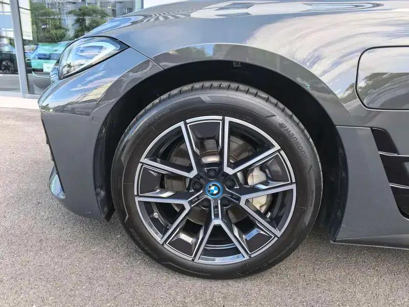 BMW i4 2023 eDrive35 — миниатюра 6