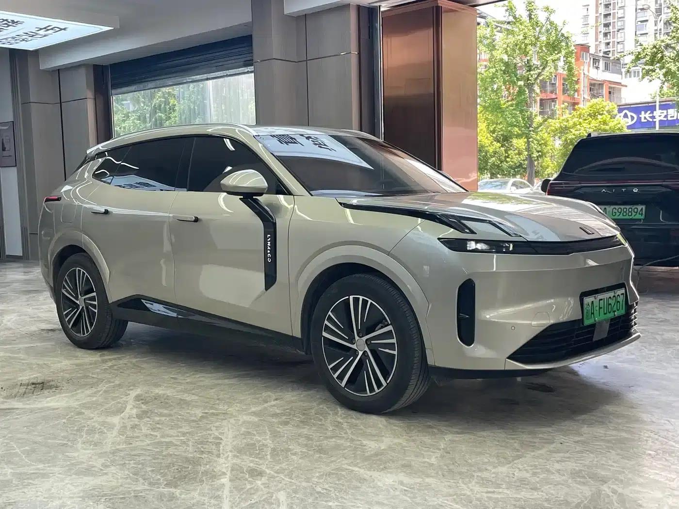 Lynk & Co 08 EM-P 2023 Model, 120km Long Range Pro — миниатюра 3