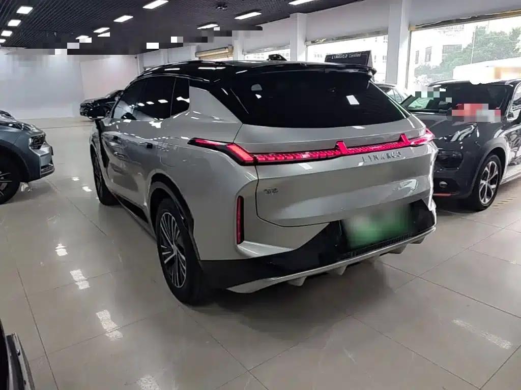 Lynk & Co 08 EM-P 2023 Model, 120km Long Range Halo — миниатюра 5