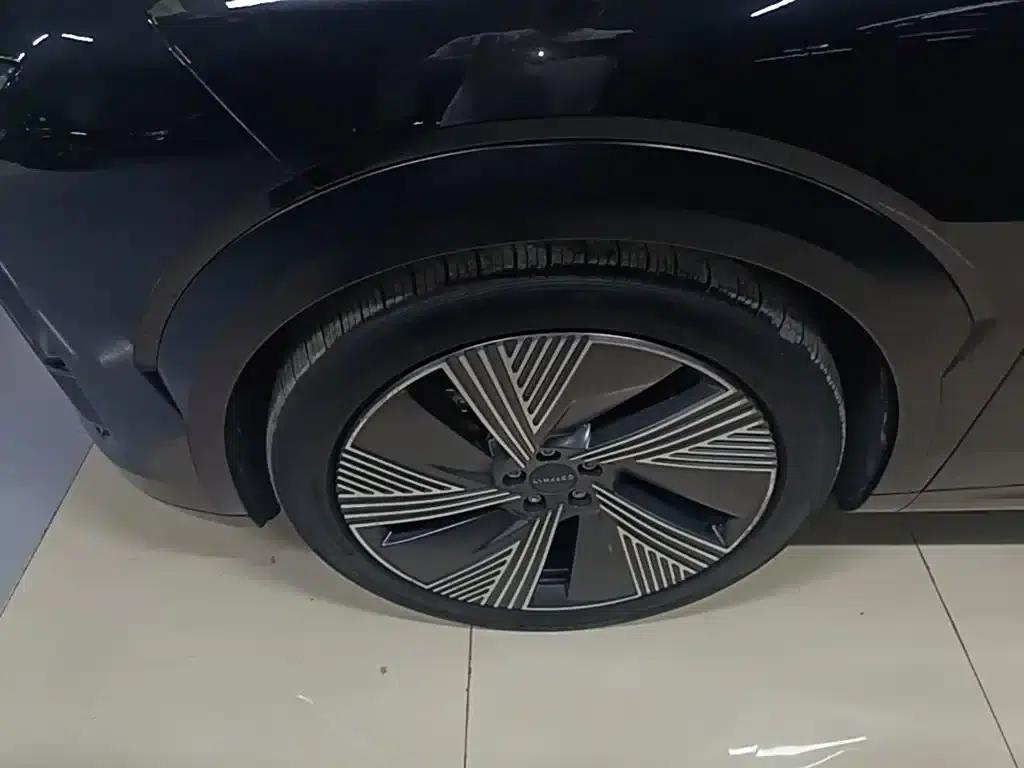 Lynk & Co 08 EM-P 2023 Model, 120km Long Range Halo — миниатюра 23