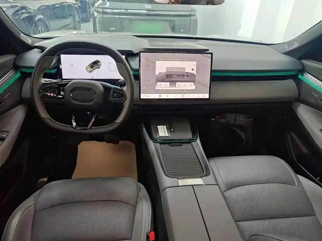 Lynk & Co 08 EM-P 2025 Model, 120km Long Range Pro — миниатюра 10