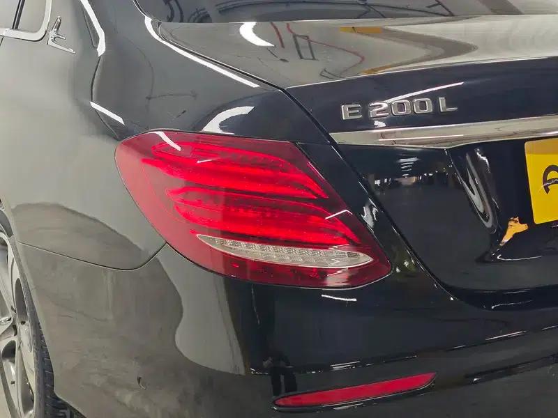 2016 Mercedes-Benz E-Class E 200 L Sport — миниатюра 13