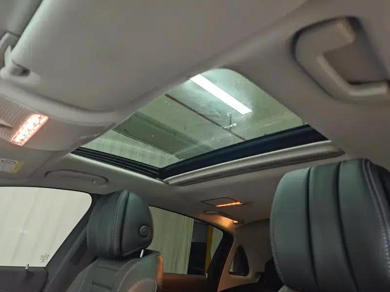 2016 Mercedes-Benz E-Class E 200 L Sport — миниатюра 19