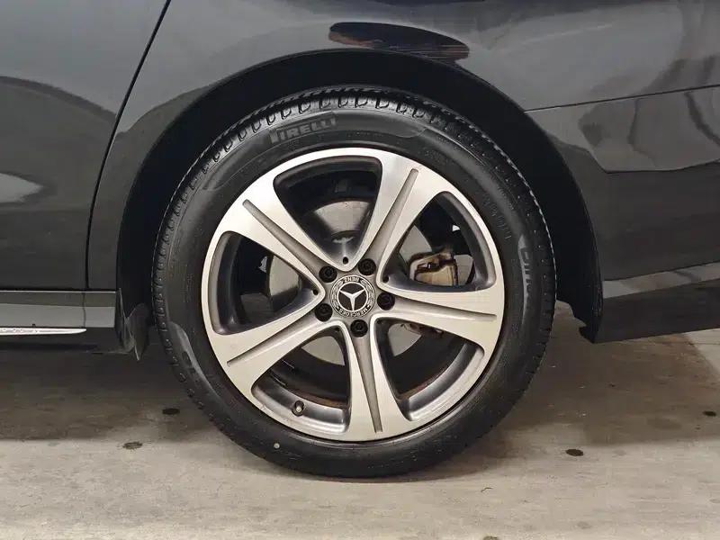 2016 Mercedes-Benz E-Class E 200 L Sport — миниатюра 9